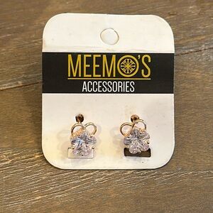 Meemo’s earrings